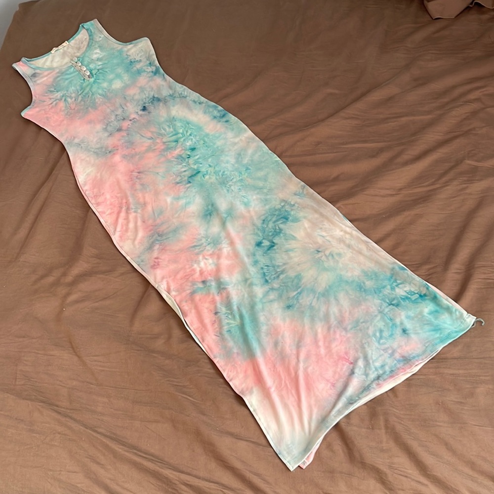 NWOT Tie die maxi slit bodycon dress